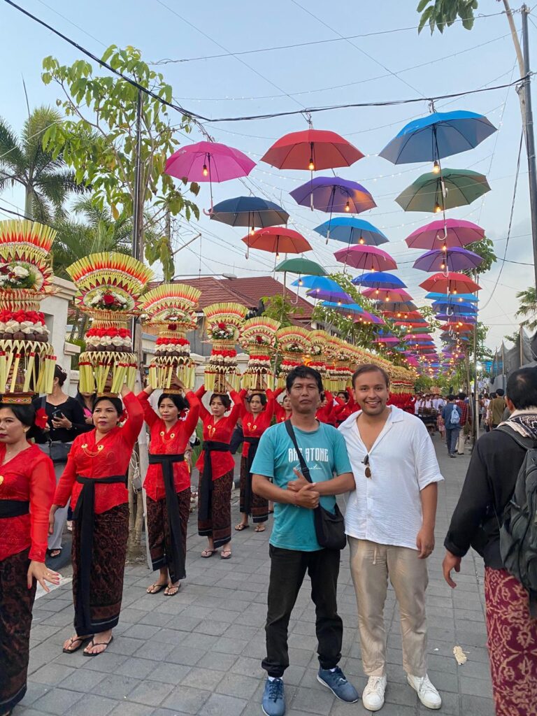 cultural Cultural 768x1024